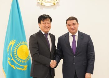 НҰРАЛХАН КӨШЕРОВ КОРЕЯЛЫҚ ИНВЕСТОРМЕН КЕЛІССӨЗ ЖҮРГІЗДІ