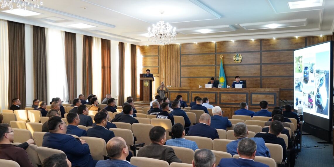 ҚАЗЫҒҰРТ АУДАНЫНДА ЖОЛ-КӨЛІК ОҚИҒАЛАРЫН АЗАЙТУ МАҚСАТЫНДА АРНАЙЫ КЕЗДЕСУ ӨТТІ