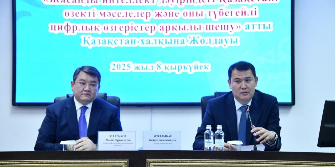 ҚР ПРЕЗИДЕНТІНІҢ КЕҢЕСШІСІ МӘЛІК ОТАРБАЕВ ОТЫРАР АУДАНЫНЫҢ ТҰРҒЫНДАРЫМЕН КЕЗДЕСТІ