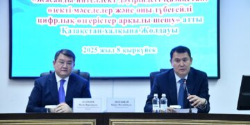 ҚР ПРЕЗИДЕНТІНІҢ КЕҢЕСШІСІ МӘЛІК ОТАРБАЕВ ОТЫРАР АУДАНЫНЫҢ ТҰРҒЫНДАРЫМЕН КЕЗДЕСТІ