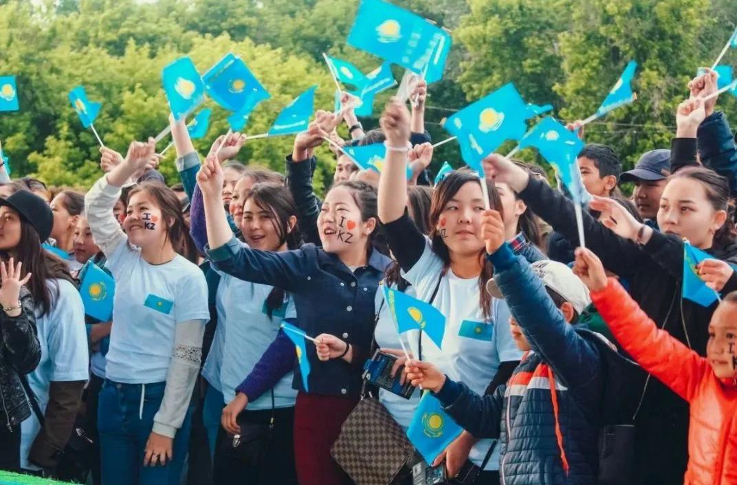 Молодежь и патриотические ценности — основа будущего общества
