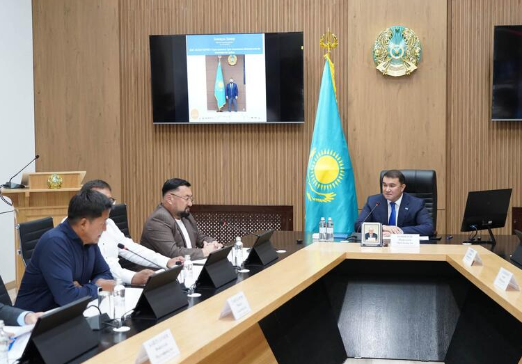НҰРАЛХАН КӨШЕРОВ САУРАН АУДАНЫНЫҢ ТҰРҒЫНДАРЫМЕН КЕЗДЕСІП, ҰСЫНЫСТАРЫН ТЫҢДАДЫ